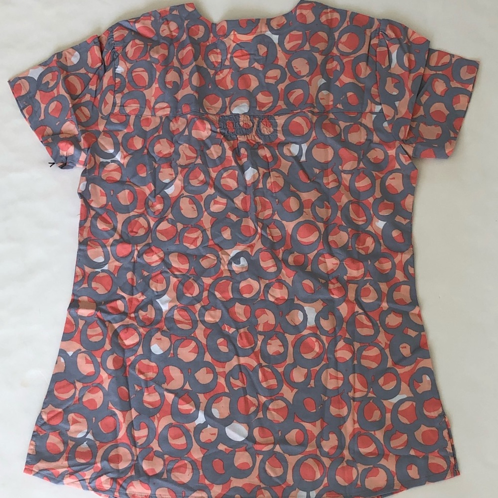 Scrub top - Picture 2 of 2